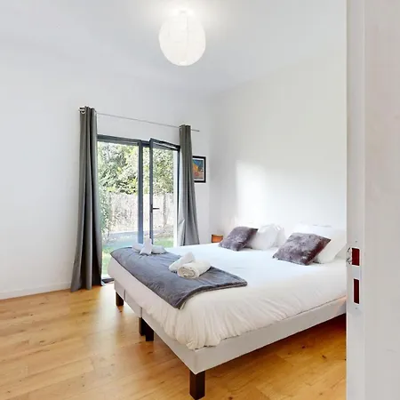 Expat Renting - La Cathedrale - - Wifi *
